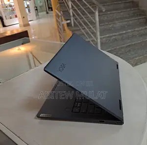 Photo - New Laptop Lenovo IdeaPad Yoga 13 16GB Intel Core I7 SSD 512GB