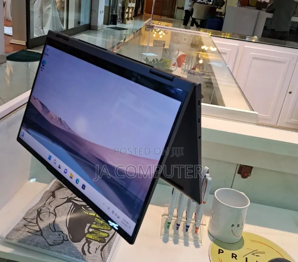 New Laptop Lenovo ThinkPad Yoga 16GB Intel Core I7 SSD 512GB