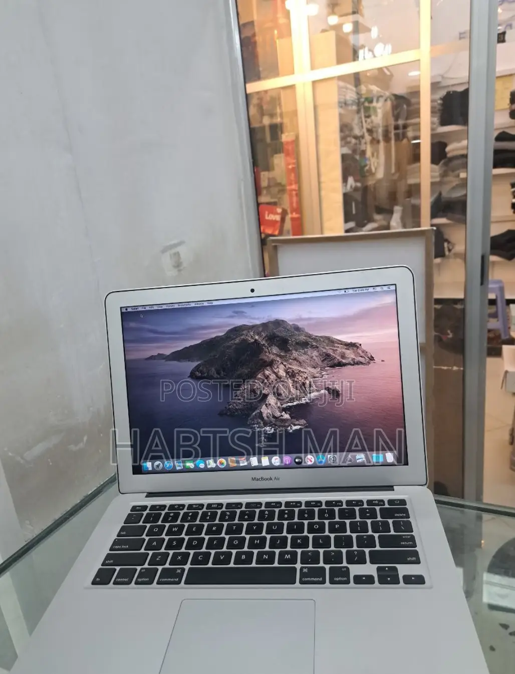 New Laptop Apple MacBook Air 2015 8GB Intel Core I5 SSD 128GB