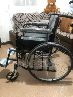Wheelchair半brand New
天good Quality
喵heavy Duty
Durable/ዊልቼር