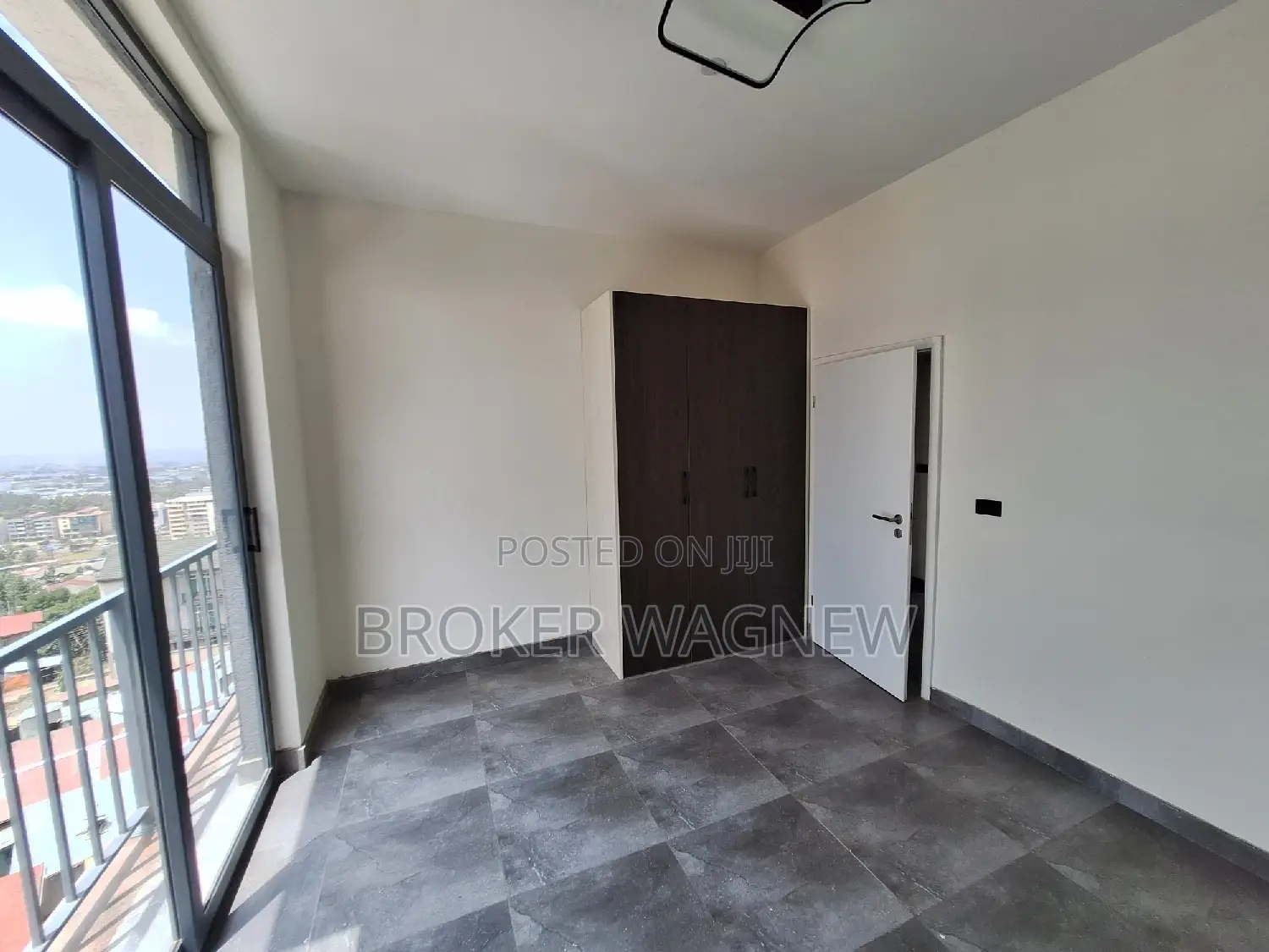 3bdrm Apartment in Yeka for rent