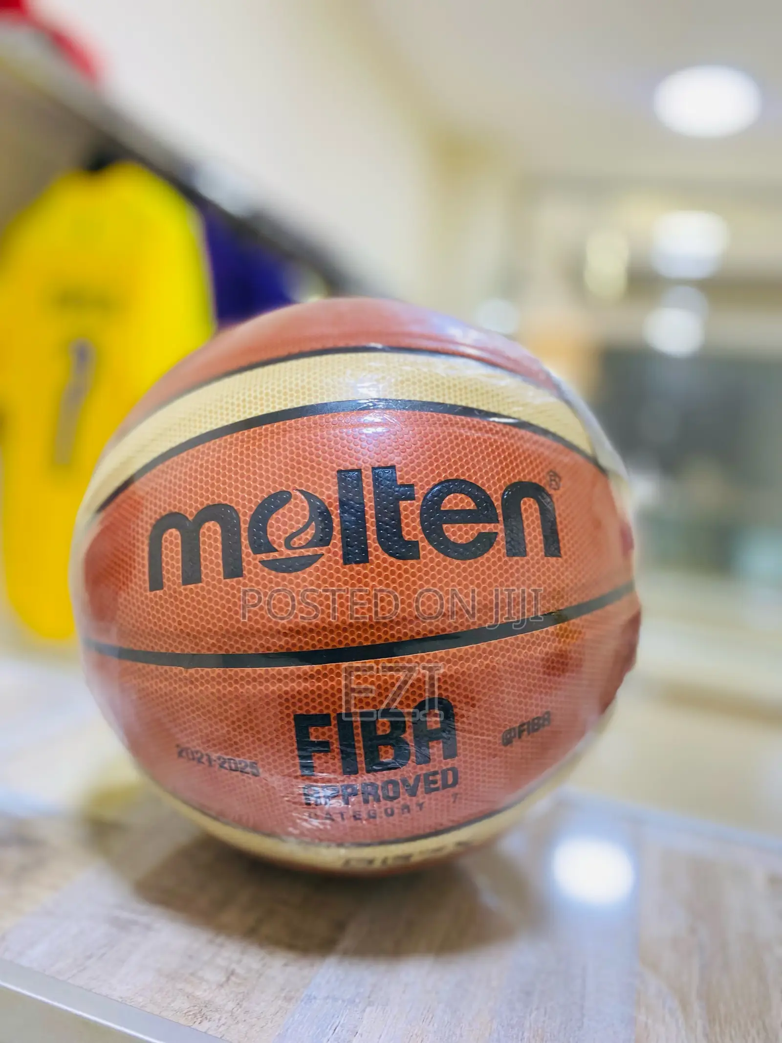 Molten GG7X Footballs.