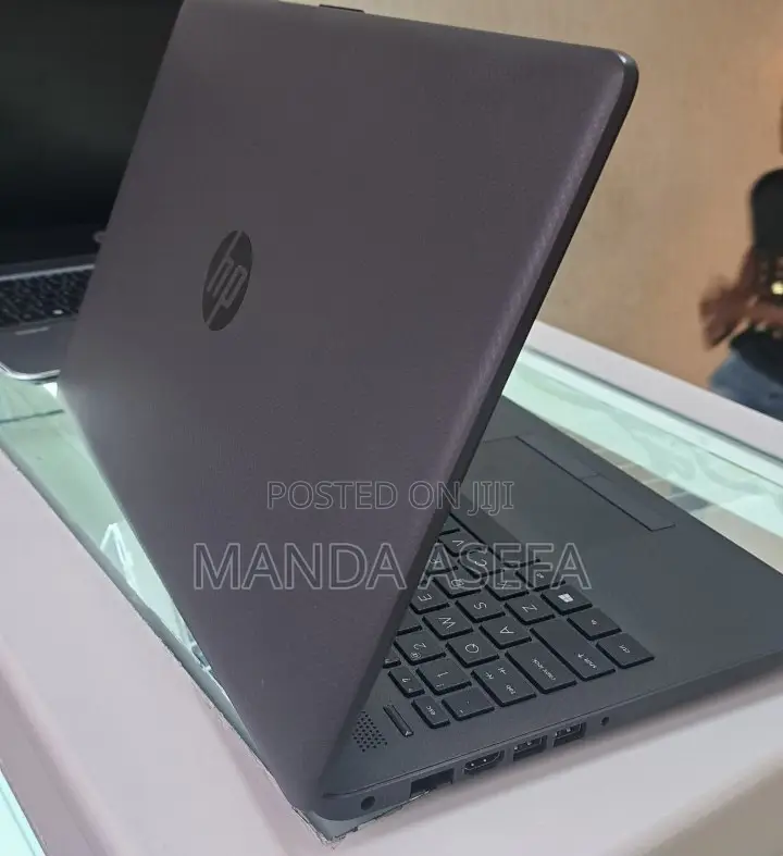 New Laptop HP Stream Notebook 8GB Intel Core I5 HDD 1T