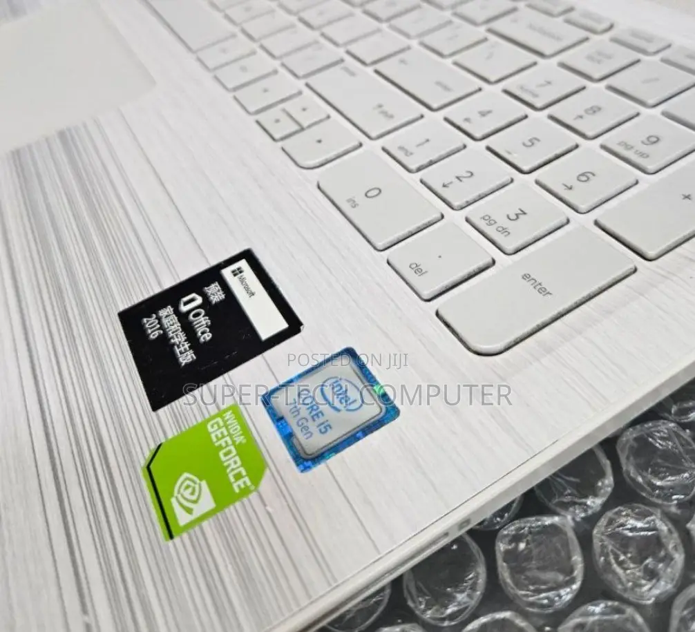 New Laptop HP Pavilion 15 8GB Intel Core I5 HDD 1T