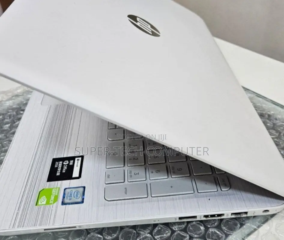 New Laptop HP Pavilion 15 8GB Intel Core I5 HDD 1T