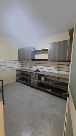 6bdrm House in ሀይሌ ጋርመንት, Nifas Silk-Lafto for sale