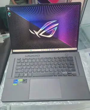 New Laptop Asus ROG Zephyrus G15 16GB Intel Core I7 SSD 1T