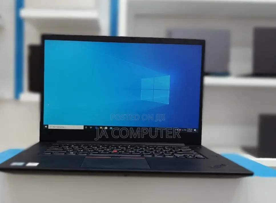 New Laptop Lenovo Thinkpad P15s 16GB Intel Core I7 SSD 512GB