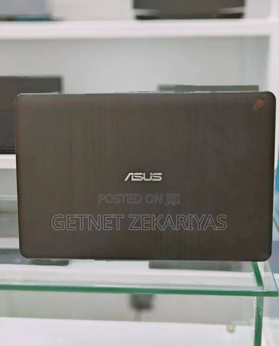 New Laptop Asus Transformer Mini T103HA 4GB Intel Core 2 Quad HDD 1T