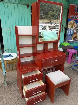 ድሬሲንግ ቴብል/Dressing Table