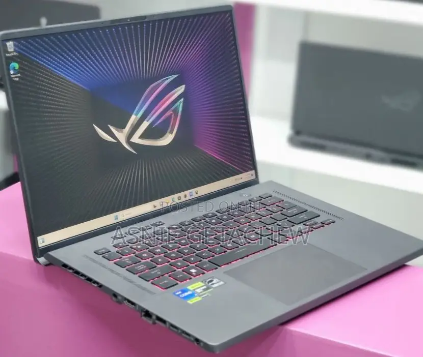 New Laptop Asus ROG Zephyrus G16 16GB Intel Core I7 SSD 1T