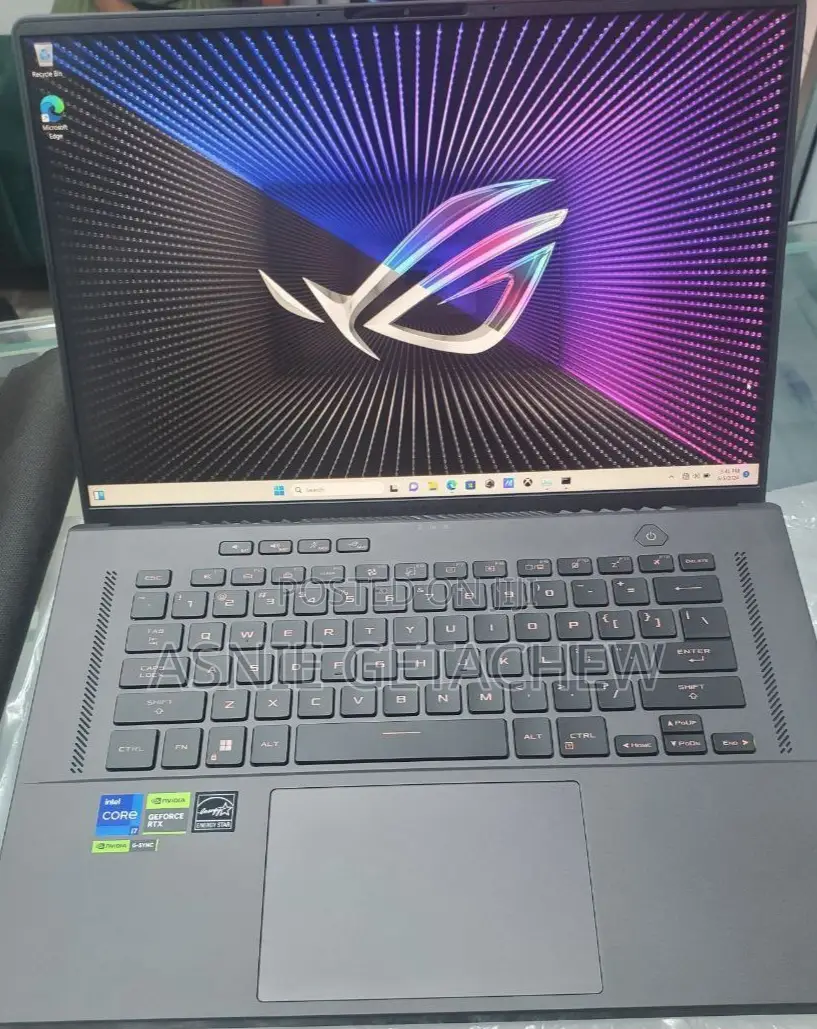 New Laptop Asus ROG Zephyrus G16 16GB Intel Core I7 SSD 1T