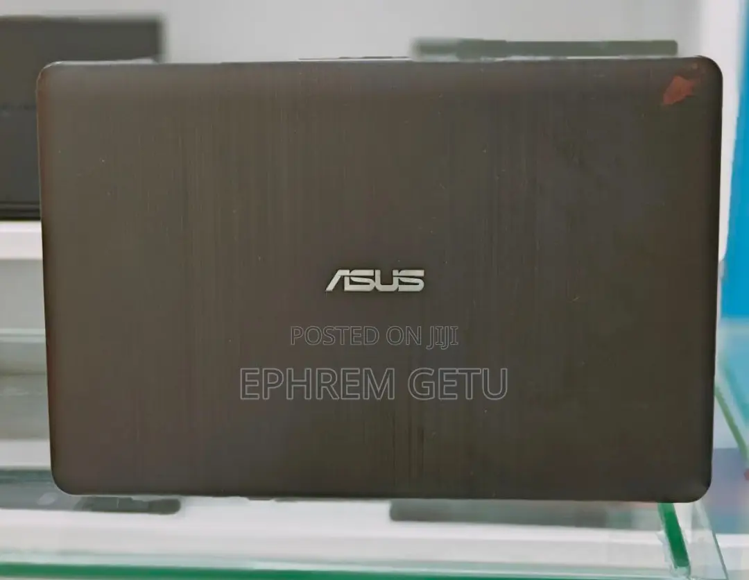 Laptop Asus A42DE 4GB Intel Celeron HDD 1T