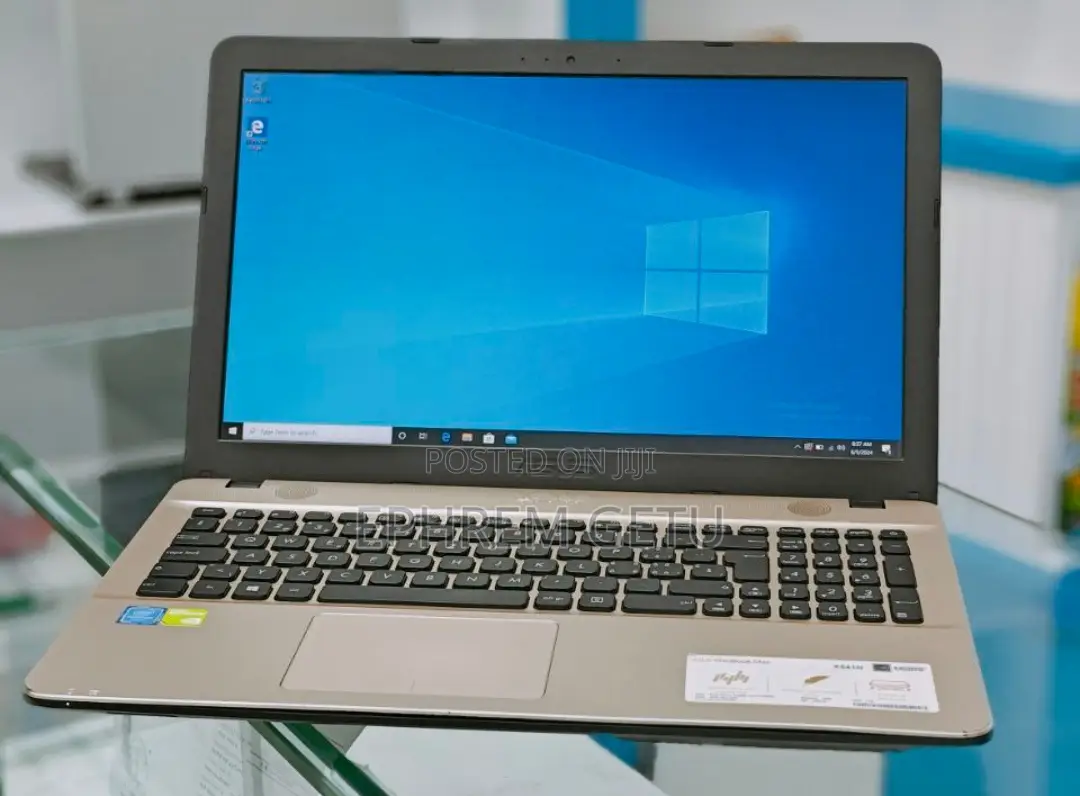 Laptop Asus A42DE 4GB Intel Celeron HDD 1T