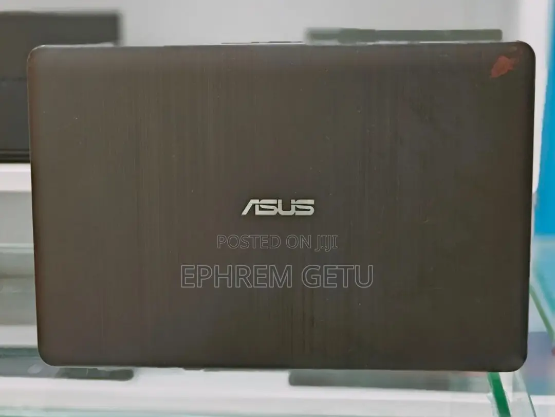 Laptop Asus A42DE 4GB Intel Celeron HDD 1T