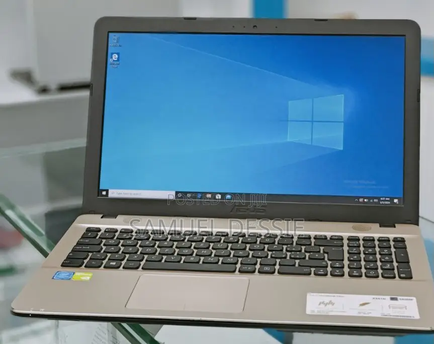 Laptop Asus 4GB Intel HDD 1T