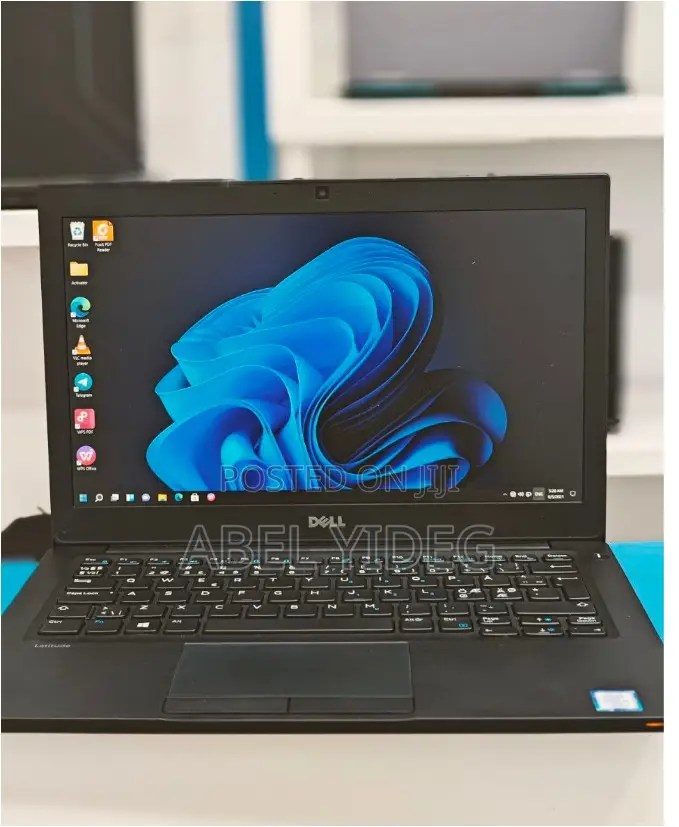 New Laptop Dell 8GB Intel Core I7 SSD 256GB