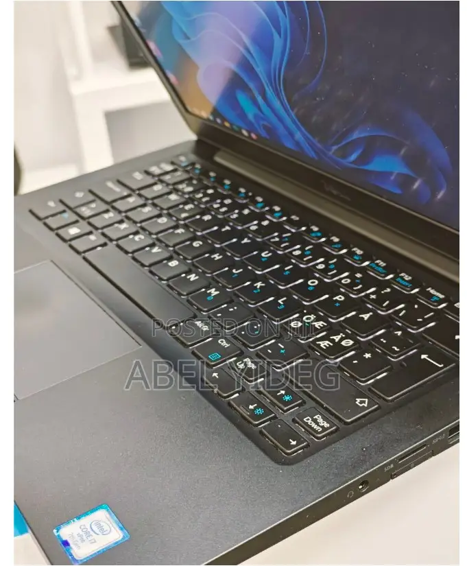 New Laptop Dell 8GB Intel Core I7 SSD 256GB