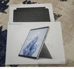 New Laptop Microsoft Surface Pro 9 8GB Intel Core I5 SSD 128GB