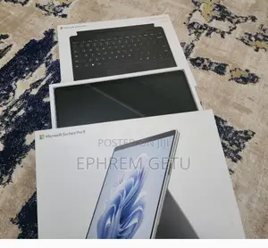 New Laptop Microsoft Surface Pro 9 8GB Intel Core I5 SSD 128GB