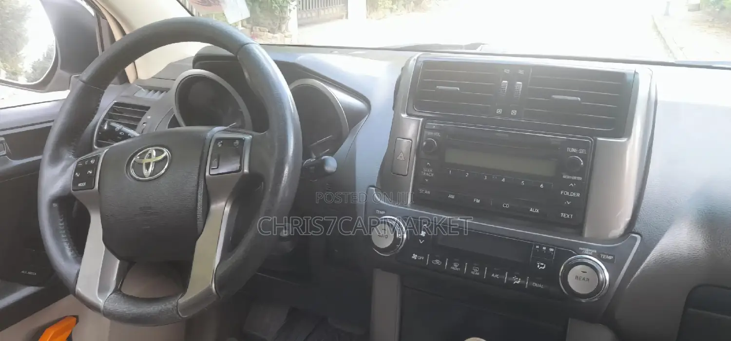 Toyota Land Cruiser Prado 2.7 i 2013 White