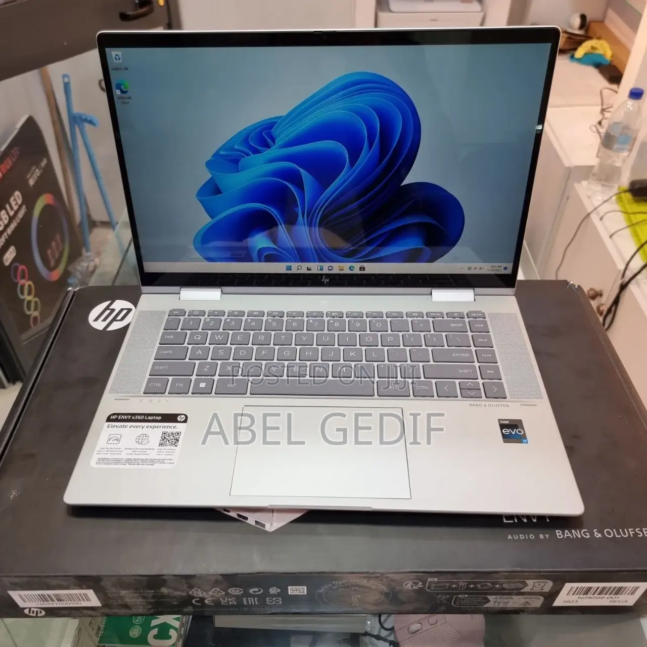 New Laptop HP Envy X360 16GB Intel Core I7 SSD 512GB