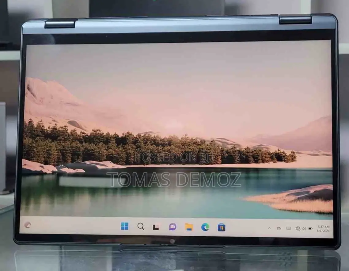 New Laptop Lenovo Yoga 710 16GB AMD Ryzen 5 SSD 512GB