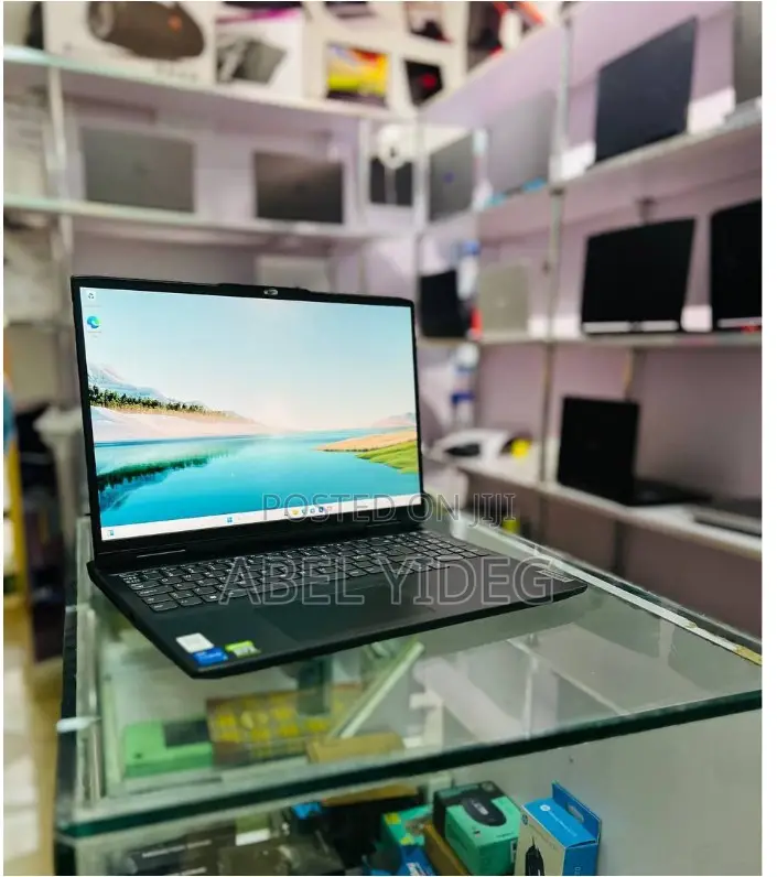 New Laptop Lenovo 16GB Intel Core I5 SSD 1T