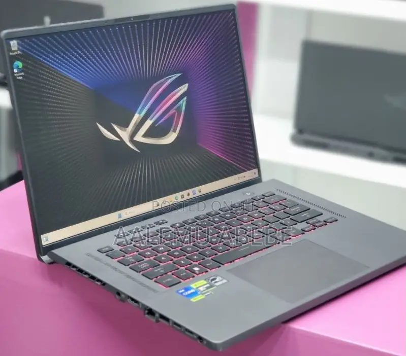 New Laptop Asus ROG Zephyrus G16 16GB Intel Core I7 SSD 1T