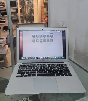 New Laptop Apple MacBook Air 2015 8GB Intel Core I5 SSD 128GB