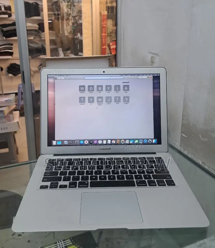 New Laptop Apple MacBook Air 2015 8GB Intel Core I5 SSD 128GB