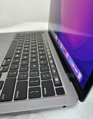 New Laptop Apple MacBook Pro 2020 M1 8GB Apple M1 SSD 512GB