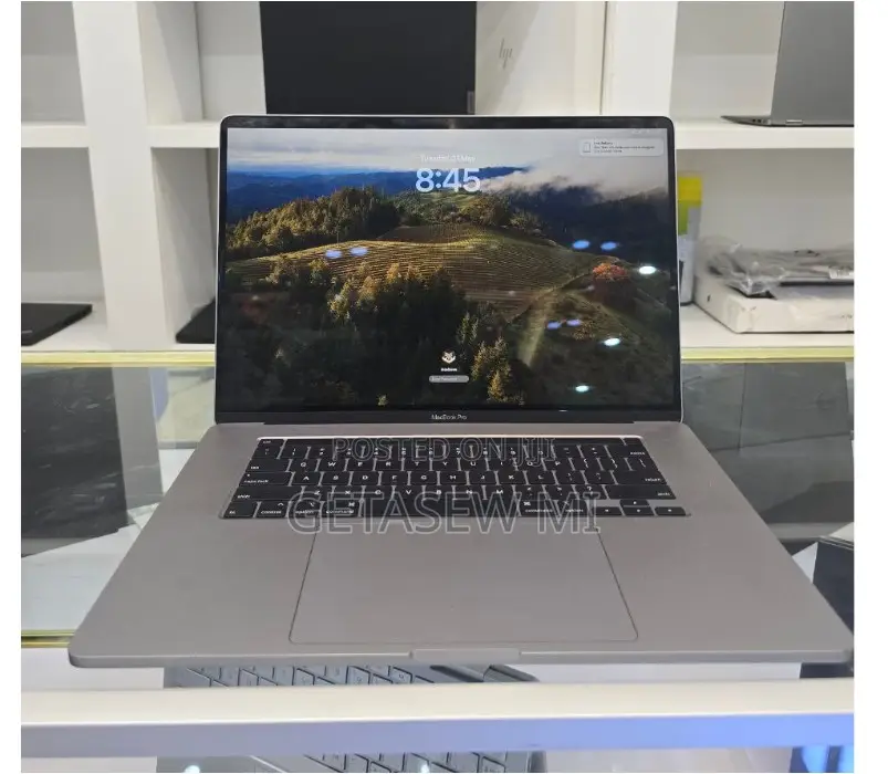 New Laptop Apple MacBook Pro 2019 16GB Intel Core I9 SSD 1T
