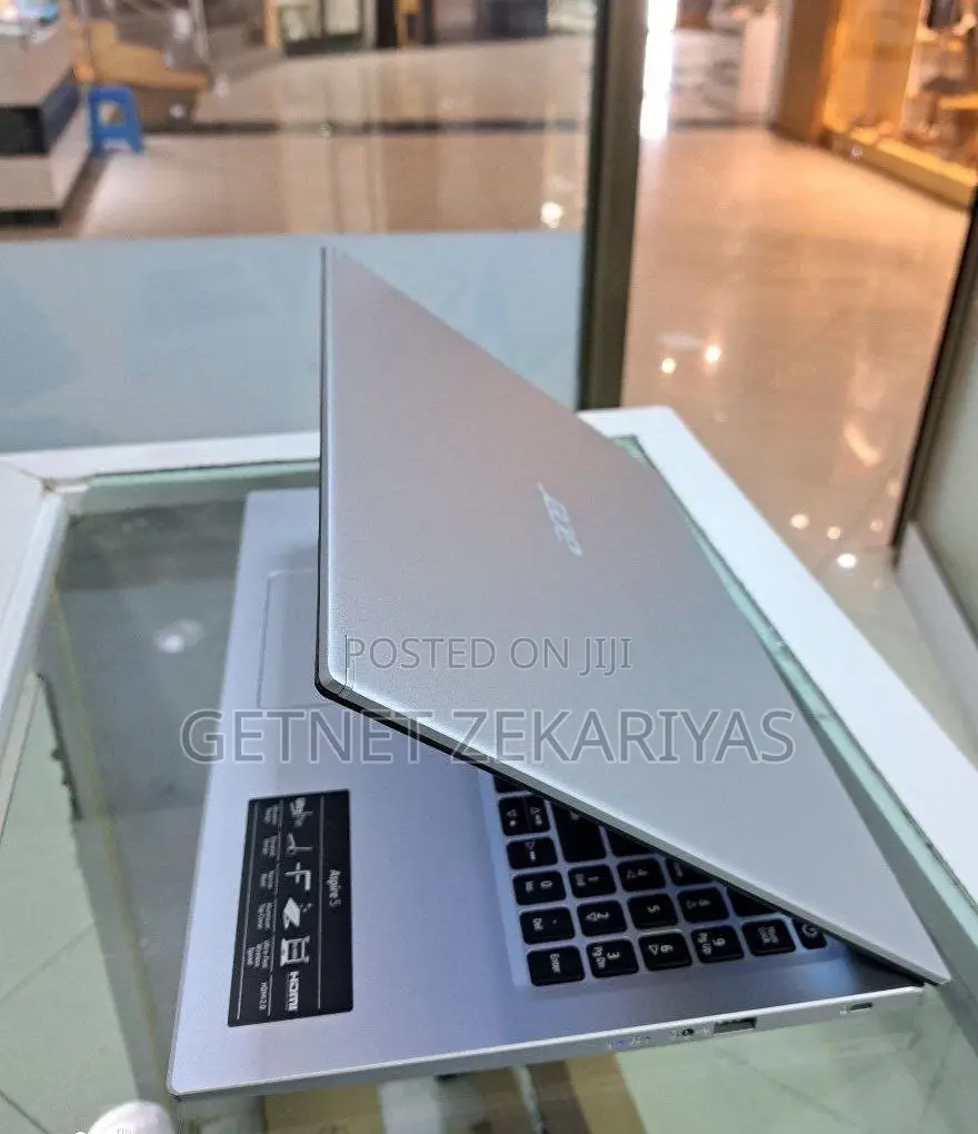 New Laptop Acer Aspire 5 8GB Intel Core I3 HDD+SSD 128GB
