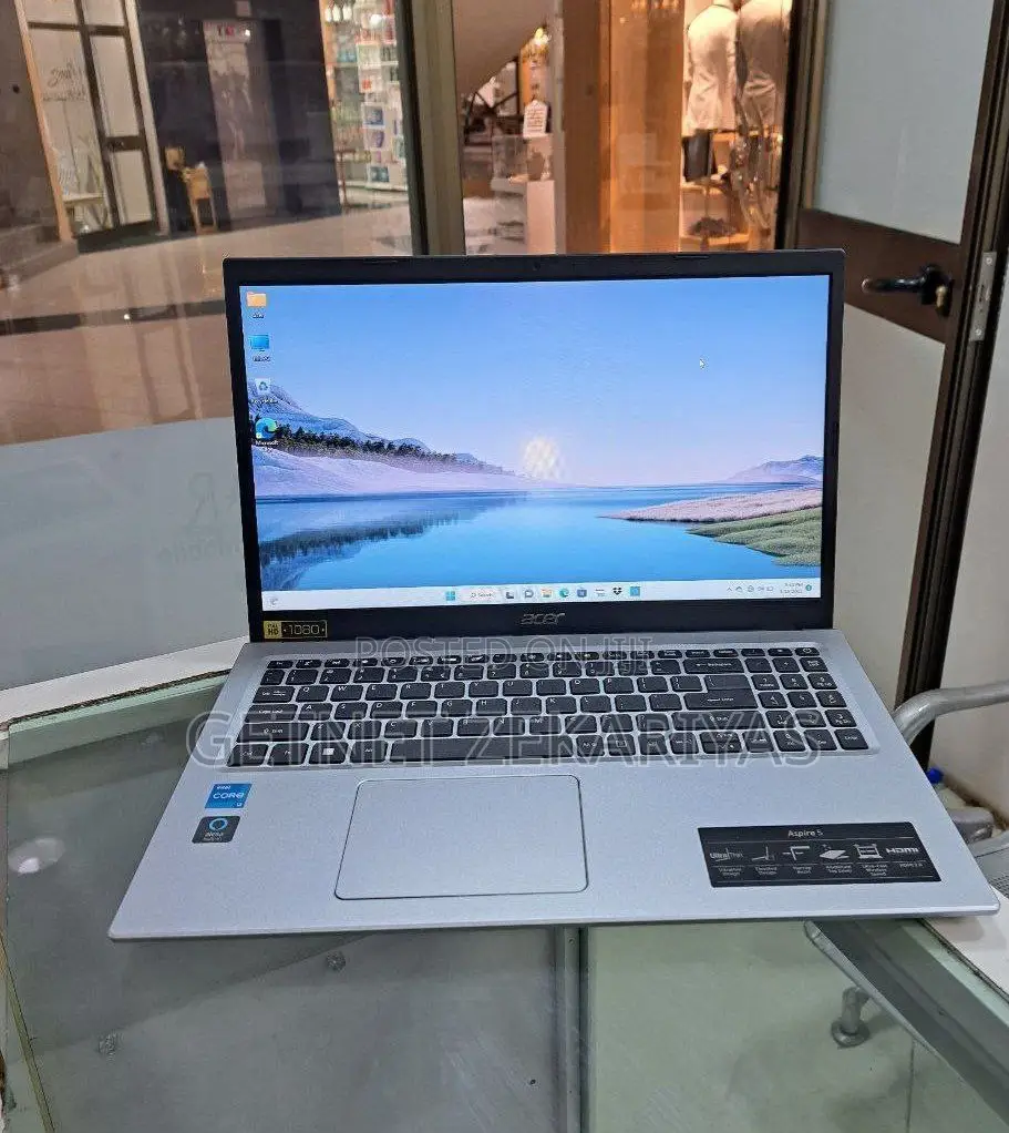 New Laptop Acer Aspire 5 8GB Intel Core I3 HDD+SSD 128GB