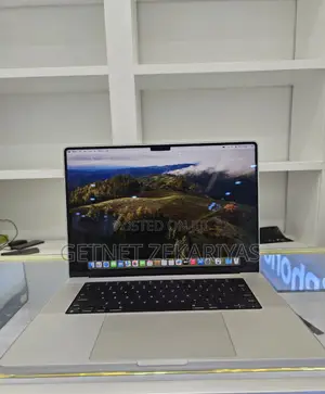 New Laptop Apple MacBook Pro 2023 M2 16GB Apple M2 SSD 1T