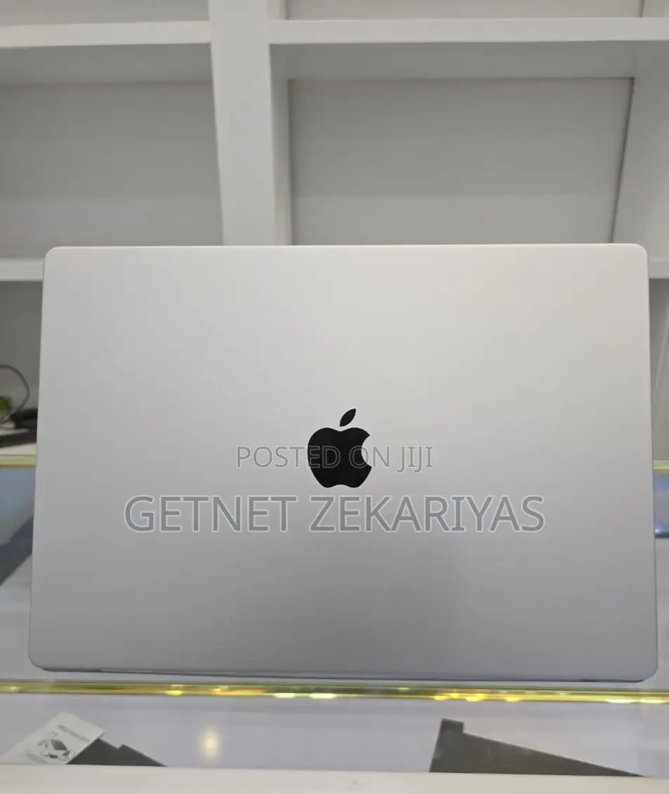 New Laptop Apple MacBook Pro 2023 M2 16GB Apple M2 SSD 1T