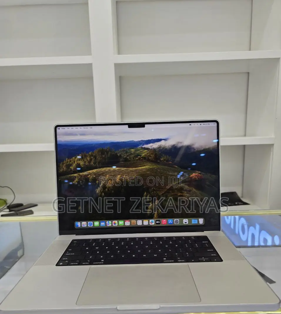 New Laptop Apple MacBook Pro 2023 M2 16GB Apple M2 SSD 1T