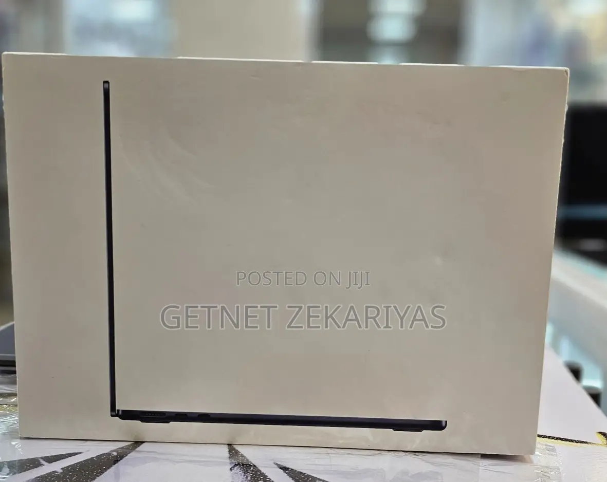 New Laptop Apple MacBook Air 2022 M2 8GB Apple M2 SSD 256GB