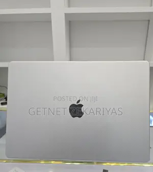 New Laptop Apple MacBook Air 2022 M2 8GB Apple M2 SSD 256GB