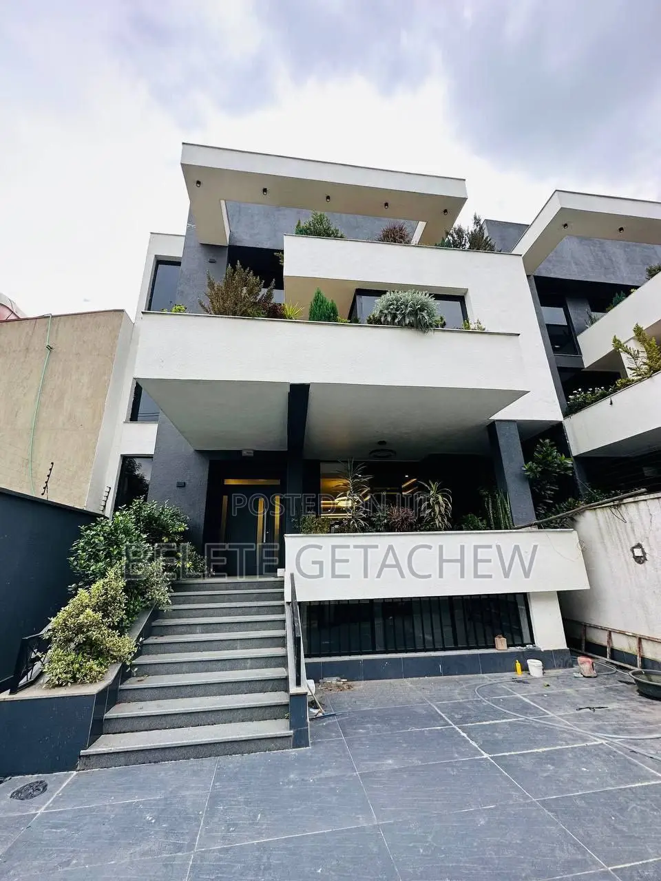 8bdrm Duplex in Gerji, B+G+2+Terrace, Bole for sale