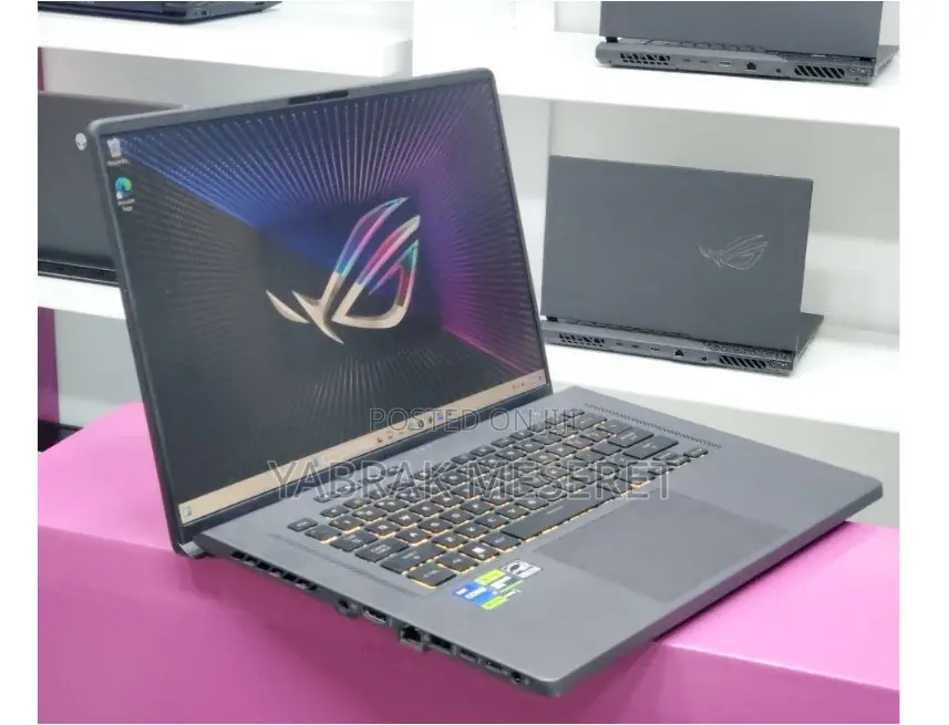 New Laptop Asus ROG Zephyrus G16 16GB Intel Core I7 SSD 1T