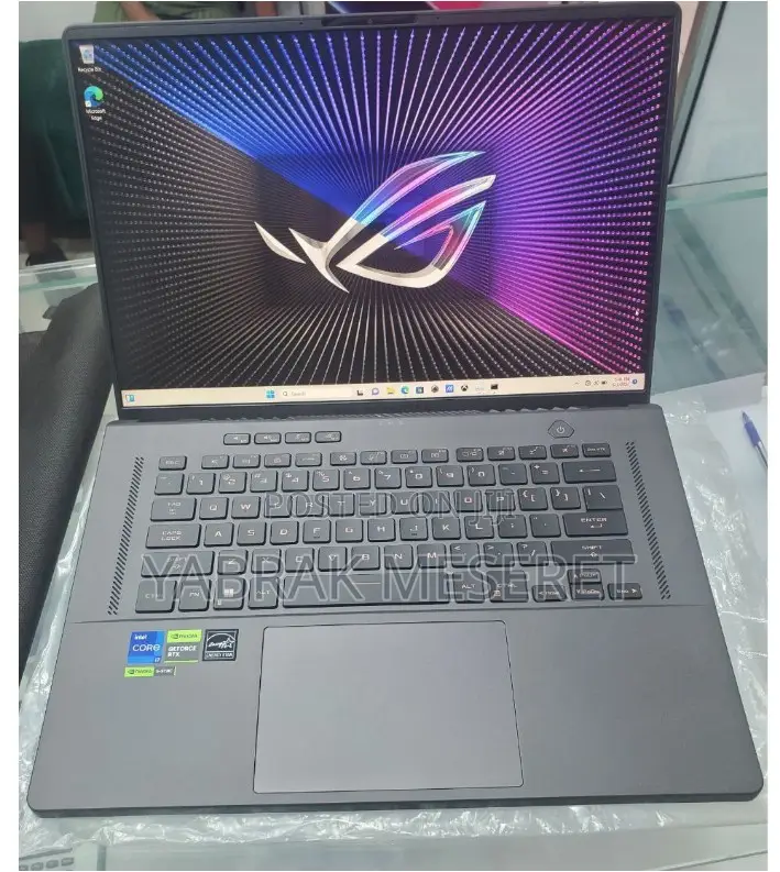 New Laptop Asus ROG Zephyrus G16 16GB Intel Core I7 SSD 1T
