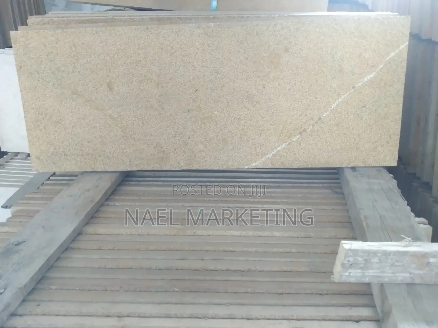 Gold Tiles Limestone Matt 2cm