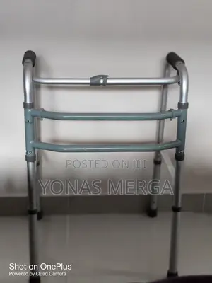 Photo - Adjustable Walker木walker寸walker本walker/ወከር/ወከር來walker想walker