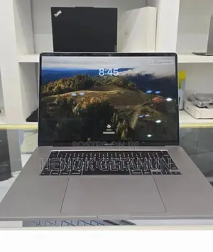 Photo - New Laptop Apple MacBook Pro 2019 32GB Intel Core i9 SSD 1T