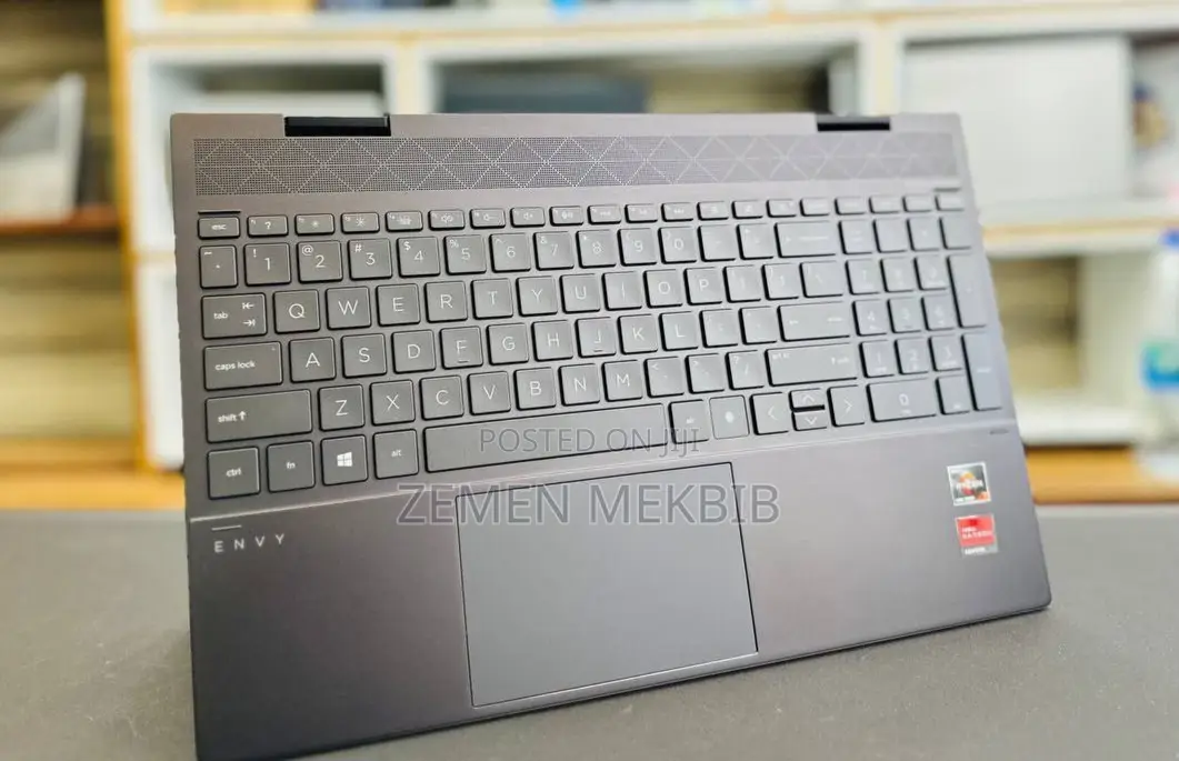 New Laptop HP Envy X360 16GB AMD Ryzen 5 SSD 512GB