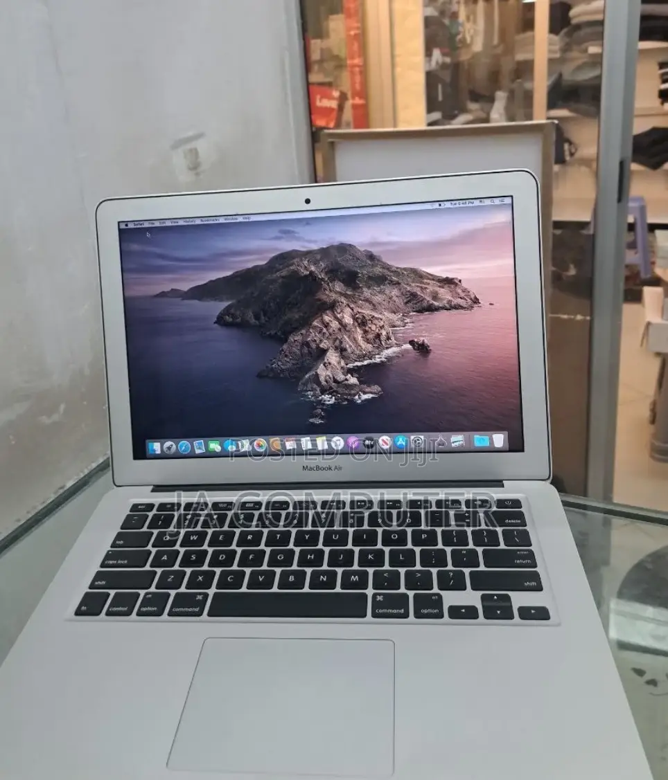 New Laptop Apple MacBook Air 2015 8GB Intel Core I5 SSD 128GB