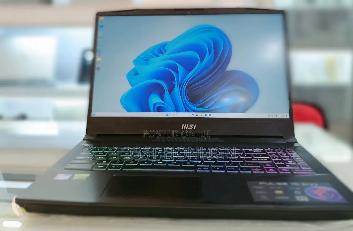 New Laptop MSI GP75 Leopard 16GB Intel Core I7 SSD 1T