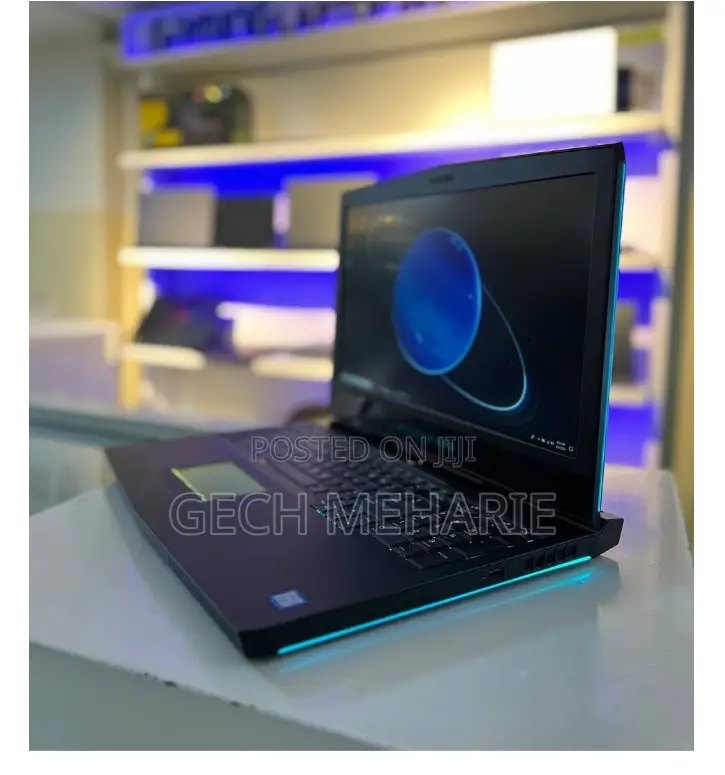 New Laptop Alienware M17x R2 32GB Intel Core I7 SSD 1T
